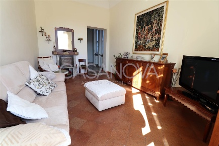 Foto Appartamento a Giulianova Centro di 165 m² con 8 locali in vendita