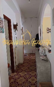 Foto Appartamento a Ventimiglia di 70 m² con 3 locali in vendita