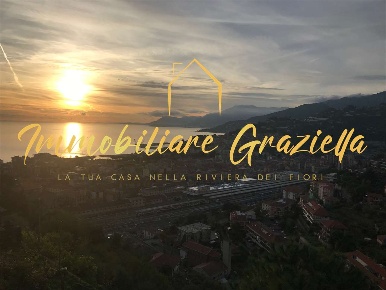 Foto Villa bifamiliare a Ventimiglia di 200 m² con 5 locali in vendita