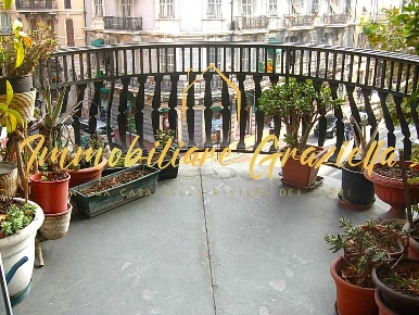 Foto Appartamento a Ventimiglia di 195 m² con 5 locali in vendita