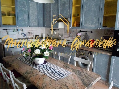 Foto Appartamento a Ventimiglia di 110 m² con 3 locali in vendita