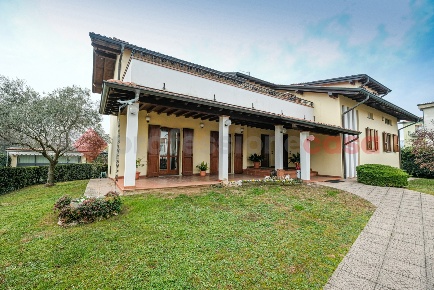 Foto Villa a Dalmine in vendita