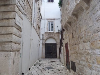 Foto Appartamento a Ruvo di Puglia di 250 m² con 7 locali in vendita