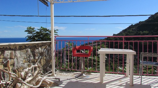Foto Appartamento in Via delle Otto Case, Ventimiglia di 75 m² con 4 locali