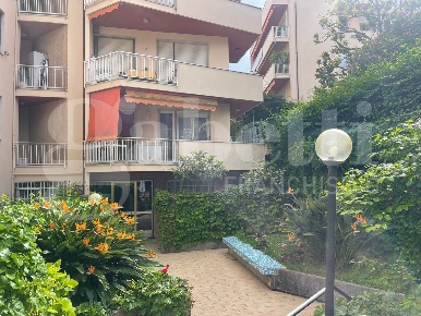 Foto Appartamento in Via Buonmoschetto 5, Sanremo Foce - Semeria di 100 m²