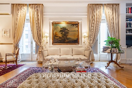 Foto Appartamento in Via Melo da Bari 102, Bari Murat di 212 m² in vendita