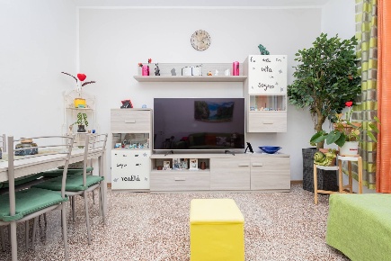 Foto Appartamento in Via Achille Feraboli, Milano Gratosoglio di 75 m²