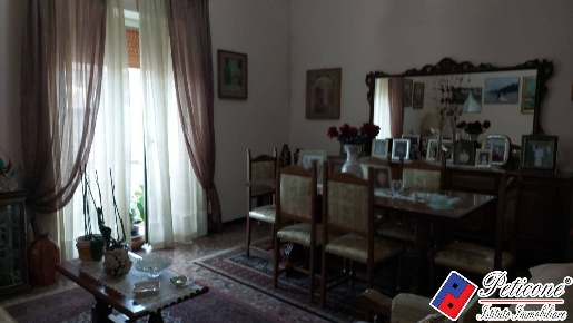 Foto Appartamento in via Roma, Fondi Centro di 200 m² con 6 locali