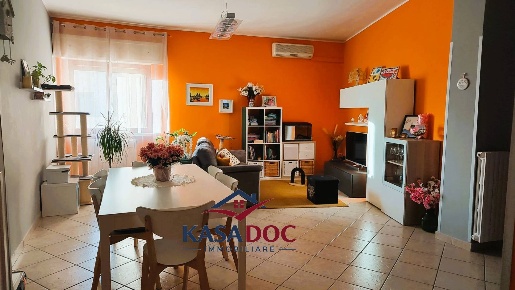 Foto Appartamento in Viale De Filippis, Catanzaro di 107 m² con 3 locali