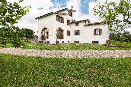Foto Villa singola in Strada Teverina, Viterbo Santa Barbara di 425 m²