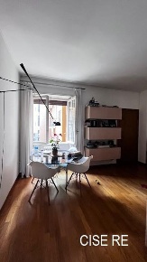 Foto Appartamento in VIA PRESOLANA, Milano Montenero di 70 m² con 3 locali