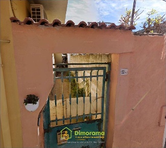 Foto Appartamento in Via Trieste 32, Assemini Centro di 110 m² con 4 locali