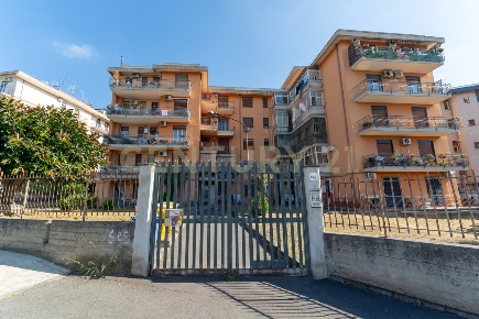 Foto Appartamento in Via Carrubella 155, Gravina di Catania Centro di 95 m²