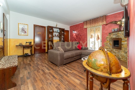 Foto Appartamento in Via Giordano Bruno, Misterbianco Centro di 108 m²