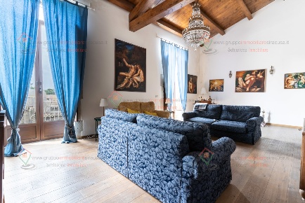 Foto Appartamento a Siracusa Umberto - Ermocrate di 174 m² con 7 locali