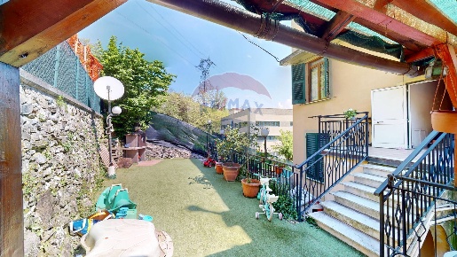 Foto Appartamento in Via G. Gastaldi, Genova Pontedecimo di 86 m²