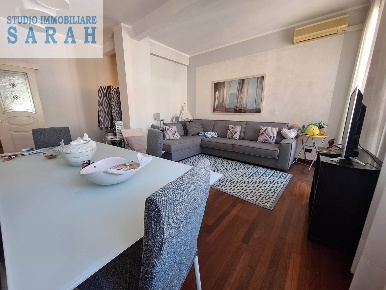 Foto Appartamento in PIAZZA MAZZINI, Viareggio Lungomare di 114 m²