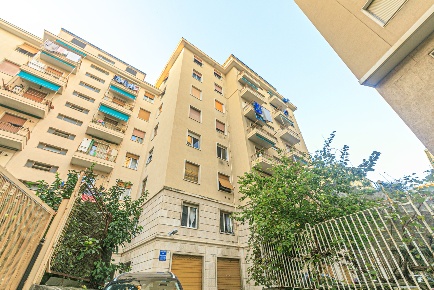 Foto Appartamento in Via Giordano 92, Genova in vendita