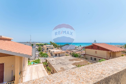 Foto Appartamento in Via Carignano, Scicli Sampieri di 160 m² con 7 locali
