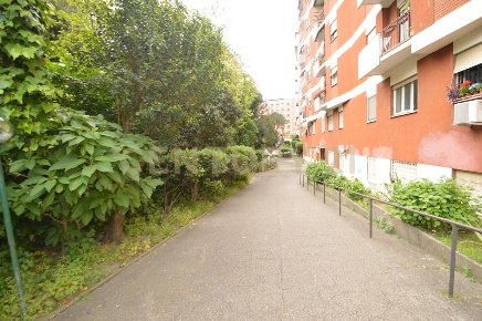 Foto Appartamento a Roma San Paolo di 105 m² con 5 locali in vendita