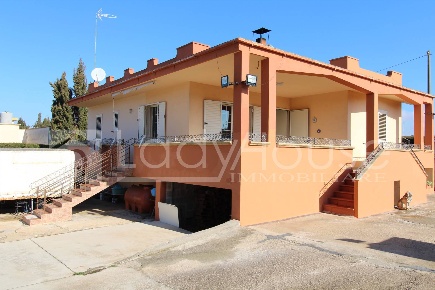 Foto Villa unifamiliare in Via Scalelle, Gallipoli Via Lecce, Ospedale