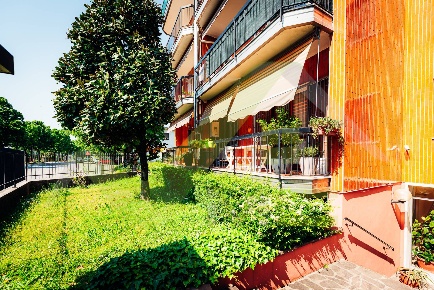 Foto Appartamento in Via Buonarrotti, Gorgonzola di 122 m² con 4 locali