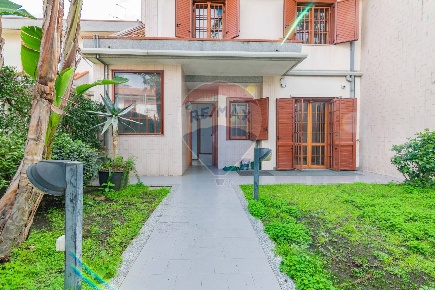 Foto Villa a schiera in Via Lampedusa, San Giovanni la Punta Centro