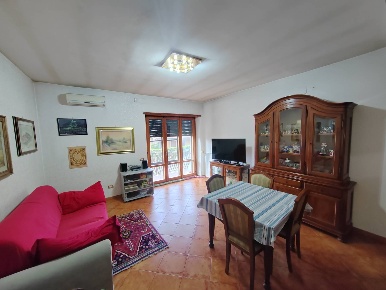 Foto Appartamento in Via Gaeta, Ceccano Centro di 130 m² con 5 locali
