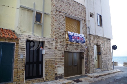 Foto Appartamento in Via D'Elia 79, Gallipoli Centro di 60 m² con 2 locali