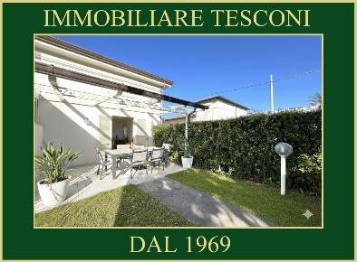 Foto Villa bifamiliare in Via san antonio 10, Pietrasanta di 143 m²