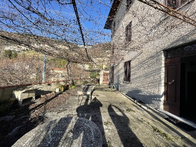 Foto Villa unifamiliare in capezzano monte, Pietrasanta di 200 m²