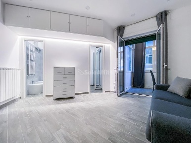 Foto Appartamento in Piazza Enrico De Leva, Napoli Arenella di 35 m²