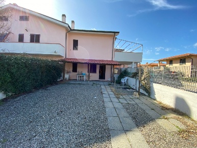 Foto Appartamento in Via sergio leone, Follonica in affitto