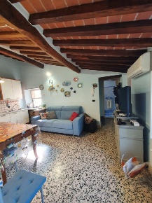 Foto Appartamento a Pietrasanta di 75 m² con 3 locali in vendita