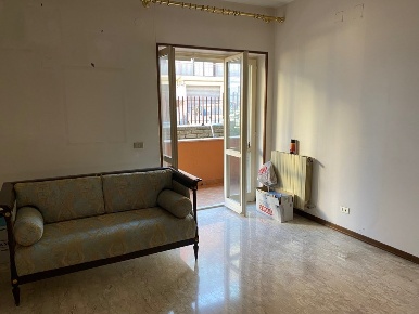 Foto Appartamento in Via Monte Ofelio, Sessa Aurunca di 93 m² con 3 locali