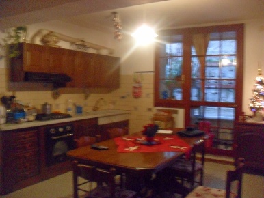 Foto Villa unifamiliare a Pietrasanta di 160 m² con 6 locali in vendita