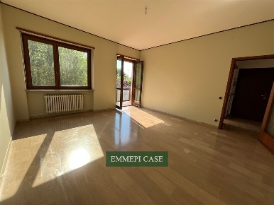 Foto Appartamento a Mondovì di 80 m² con 4 locali in vendita