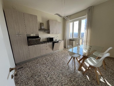 Foto Appartamento a Mondovì Piazza di 90 m² con 4 locali in vendita