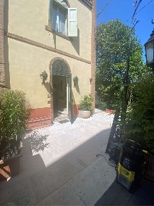 Foto Appartamento a Bussolengo di 150 m² con 5 locali in vendita