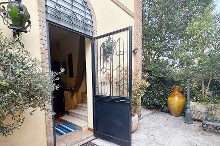 Foto Appartamento a Bussolengo di 150 m² con 5 locali in vendita