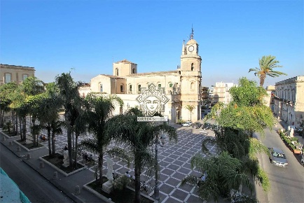 Foto Appartamento in via silvio pellico, Floridia di 265 m² con 11 locali