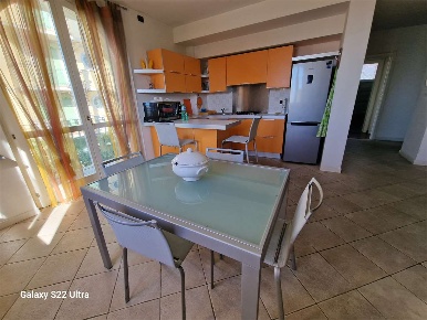 Foto Appartamento in Via Ugo Foscolo, Pietrasanta di 75 m² con 4 locali