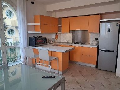 Foto Appartamento in Via Carlo Pisacane, Pietrasanta di 75 m² con 4 locali