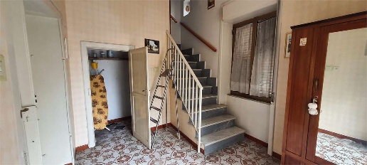 Foto Appartamento a Mercato San Severino di 70 m² con 4 locali in vendita