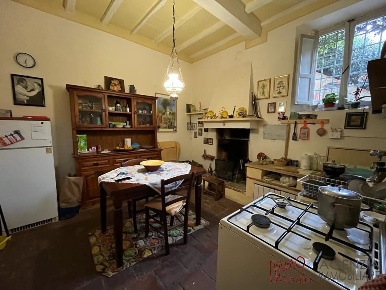 Foto Villa unifamiliare a Massarosa Stiava di 130 m² con 9 locali