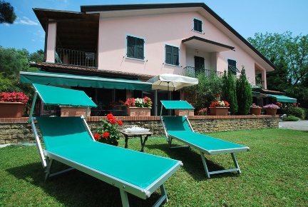 Foto Villa unifamiliare a Sarzana Olmo, Santa Caterina, Falcinello