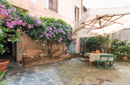 Foto Appartamento a Pietrasanta di 270 m² con 11 locali in affitto