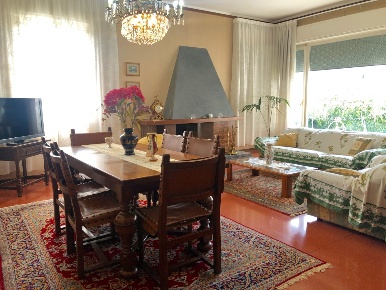 Foto Villa bifamiliare a Sarzana Bradia, Nave, San Michele di 200 m²