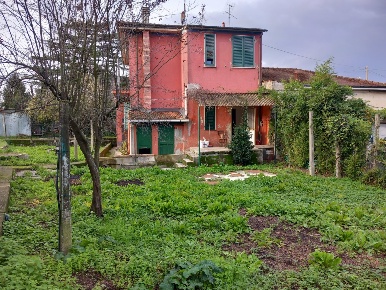 Foto Villa bifamiliare a Sarzana Olmo, Santa Caterina, Falcinello di 110 m²