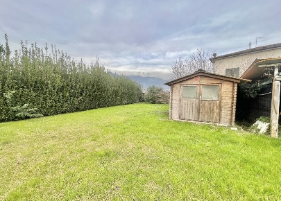 Foto Appartamento a Pietrasanta di 85 m² con 4 locali in vendita